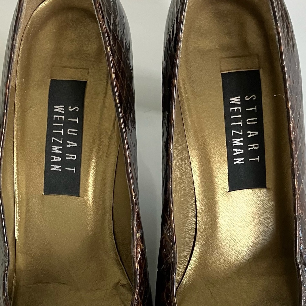 Stuart Weitzman Brown Snakeskin Pumps Size 9B - Picture 3 of 6